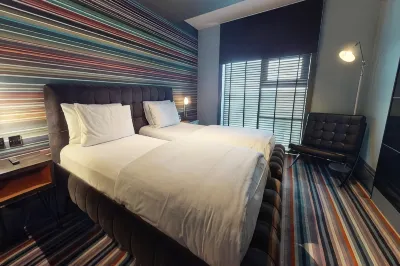 VILLAGE URBAN RESORT London Elstree 더 허츠미어 주변 호텔