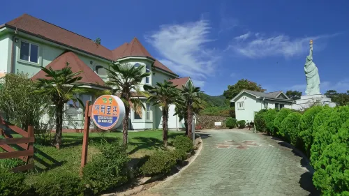 Namhae Ever Rose Pension