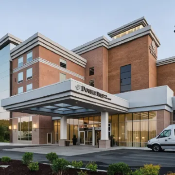 โรงแรมดับเบิลทรีบายฮิลตัน บริสตอล คอนเนตทิคัต โรงแรมใน