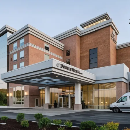 DoubleTree by Hilton Bristol Отели в г. Плейнвилл