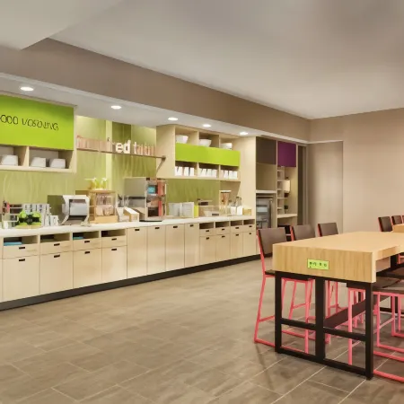 Home2 Suites by Hilton Florence/Cincinnati Airport South Отели в г. Флоренция