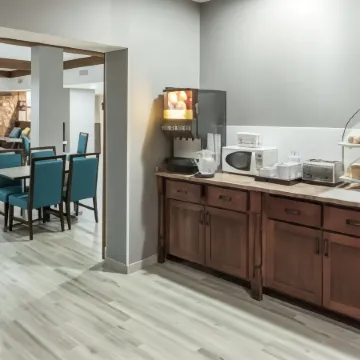 Hampton Inn by Hilton Austin NW Near the Domain