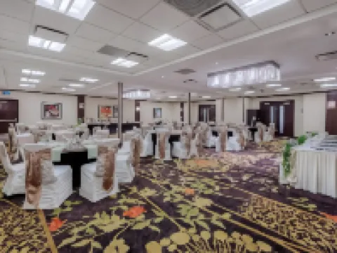 Best Western Plus Edmonton Airport Hotel Hotels in Leduc