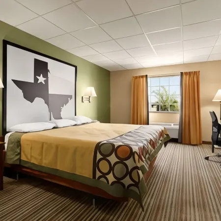 Super 8 by Wyndham Gainesville TX