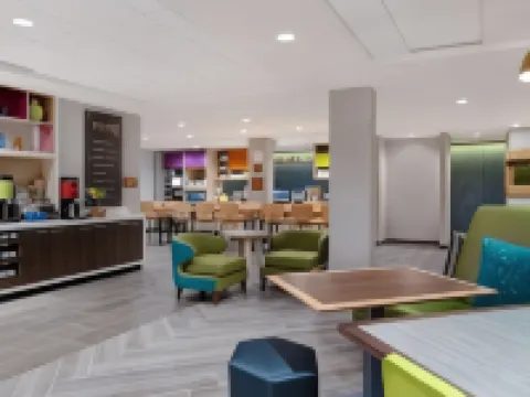 雷丁希爾頓惠庭酒店 雷丁酒店