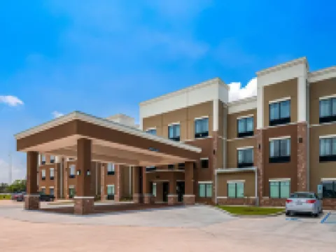 Wyndham Garden New Roads / False River Hotels in Pointe Coupee Parish