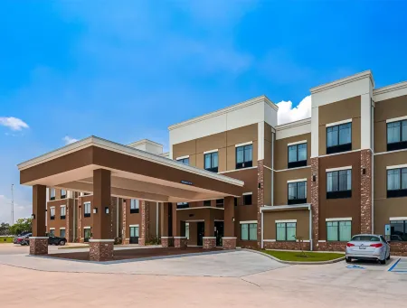 Wyndham Garden New Roads / False River Отели в г. Пуэнт Каупе Пэриш