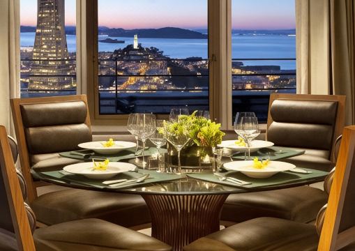 Four Seasons Hotel Embarcadero 객실 뷰