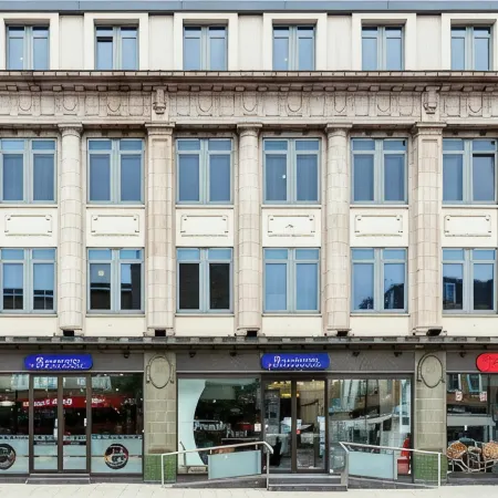 Eurotraveller Hotel - Premier - Tower Bridge Отели рядом с достопримечательностью «Саутворк»
