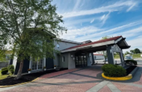 Baymont by Wyndham Indianapolis Airport Lynhurst Hotels in Marion County