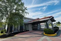 Baymont by Wyndham Indianapolis Airport Lynhurst Hotel di Indianapolis