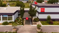 Ibis 3 Lacs Neuchâtel Hotels in 