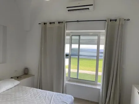 SEASONAL RENTAL VILLA BLEUE