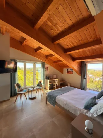 Dellavalle  Guest  House Hotels in 