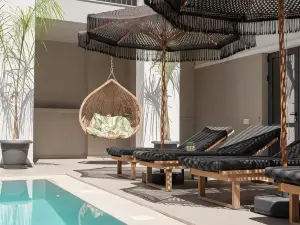 Ammos Suites