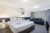 Gallery Motel