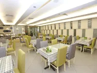 Yiman Hotel (Suzhou Shantang Street Hanshan Temple Store) Hotels near Feng Bridge