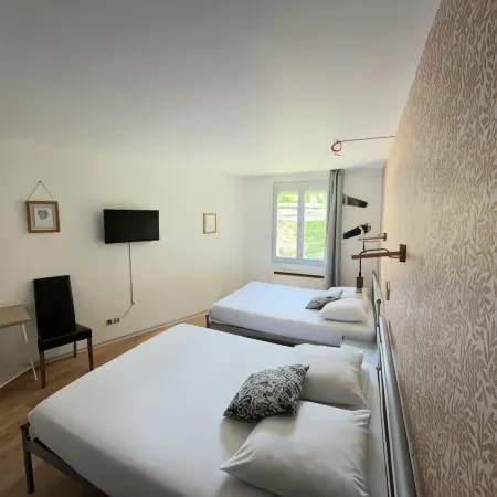 Brit Hotel Dijon Centre Gare Отели в г. Дижон