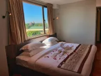 Hotel Rose Hill - balcony