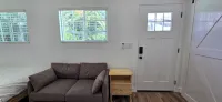 Cozy studio with WiFi and AC in welcoming Westminster