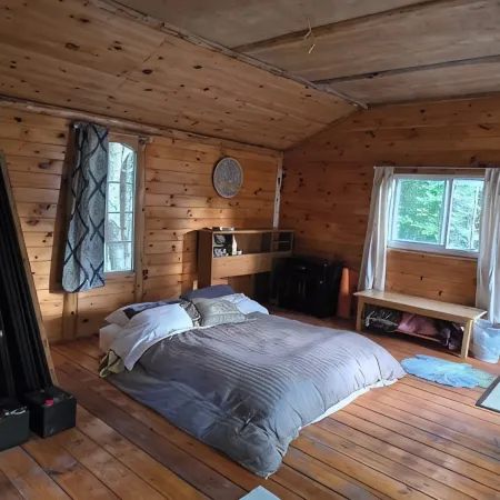 Charming Off- Grid cabin 5 min from the ocean in Midcoast Maine Отели в г. Линкольнвилл