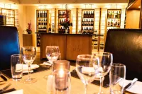 La Mon Hotel & Country Club - Bares