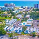 Makaria's Mermaid Beach Hideaway: Cute 2-bedroom cottage home in Myrtle Beach! - บังกะโล