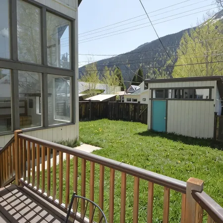 Spacious Mountain Retreat in Silverton – Perfect for Groups & Families