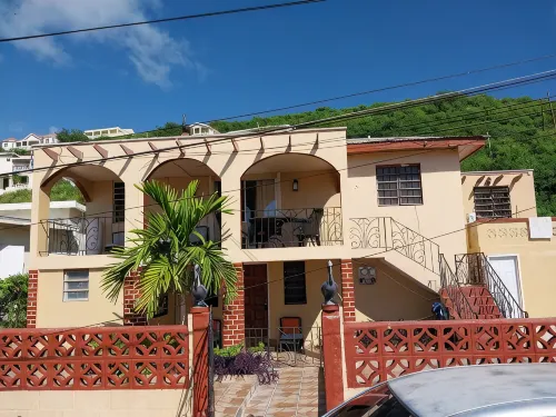 1bdrn apt. with self checking and pet friendly.3min. walk to beach . - Wifi