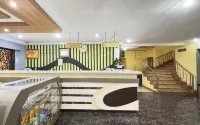 Hotel Pasar Besar RedPartner near Tugu Pahlawan