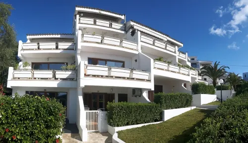 Beautiful Duplex Apartment 206 El Pino in Cala Ferrera - 3 stjerner