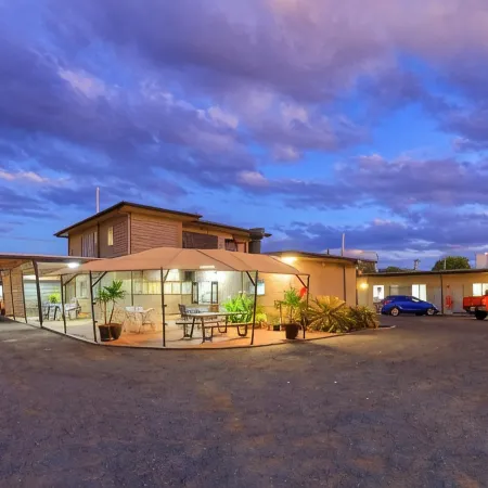 Motel 707