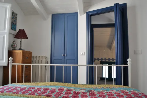 44 Steps Holiday Home - terrace with sea view, equipped kitchen, desk with wifi