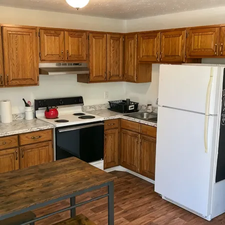 A charming 2BR home—better than a room—Vacation Condo No. 6, Near Spring River