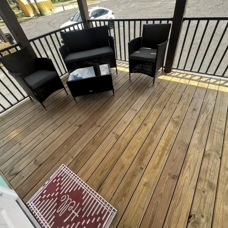 Charming 2-bedroom PET FRIENDLY cabin in Steinhatchee Hotels in Steinhatchee