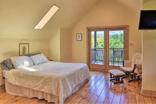 Driftwood Lodge-Timber Frame Lake View Cabin