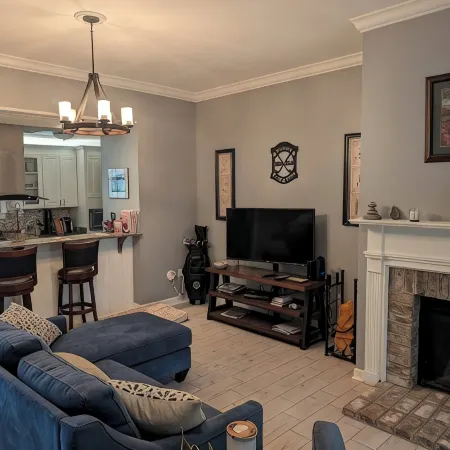 Cottage Beneath the Branches in Wachesaw-golf/pool/beach