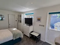 1 bed self-contained annex, with off-road parking. Hotels in Sittingbourne