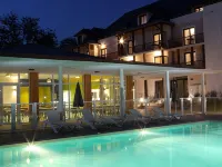 Comfort Aparthotel Lourdes L'Acacia - Pool