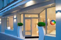 色彩設計酒店 鄰近12區 - 貝西的酒店