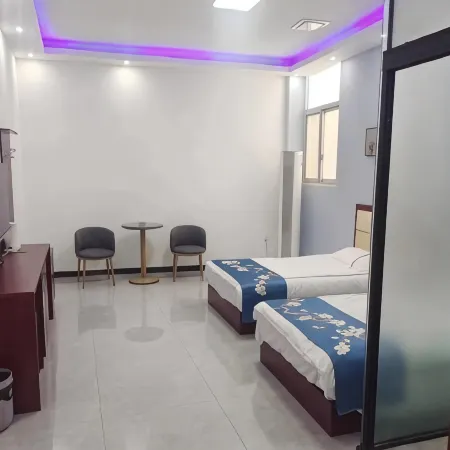 Mengcheng Runze Business Hotel
