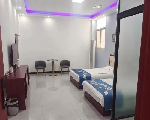 Mengcheng Runze Business Hotel فنادق في منغ تشنغ
