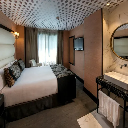 Hotel Mirador de Chamartín Отели рядом с достопримечательностью «Бамбу»