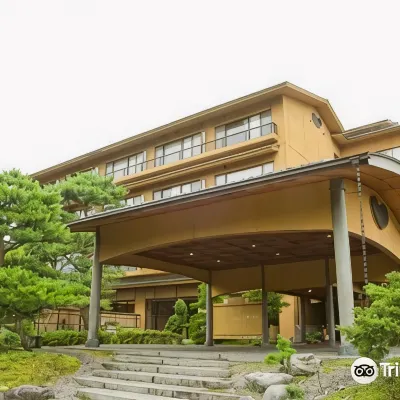 人肌之宿川金 鄰近JR礪波站的酒店