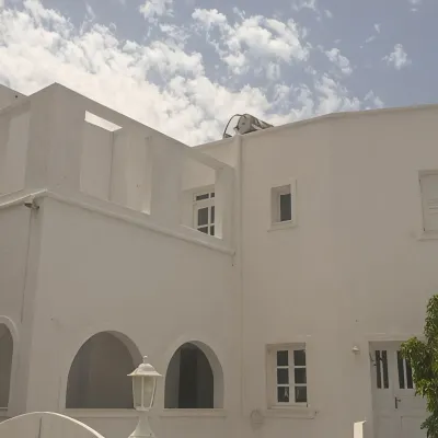 Alma Thera Boutique Rooms Hotel dekat Perissa Beach