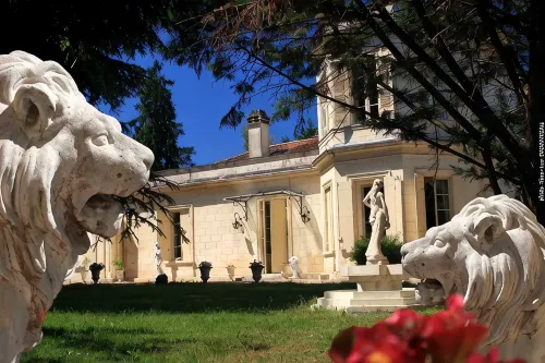 Château la Moune - Beach