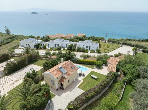 Avithos Beach 2 Mins. Private Pool & Garden. Airport 10 Minutes. - 빌라