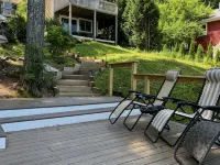 Half Moon Lake, Barnstead, NH vacation house on water front with firepit Hotels in Barnstead