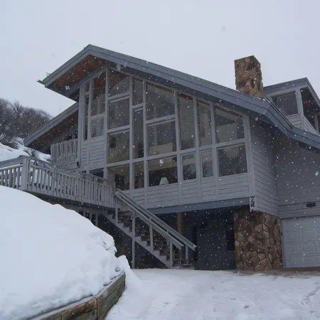Beautiful Snowmass Village Family Home, Stunning Mountain Views Sleeps 8