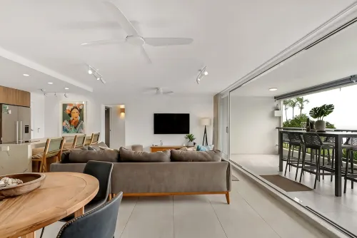 Cairns Aquarius - Condos